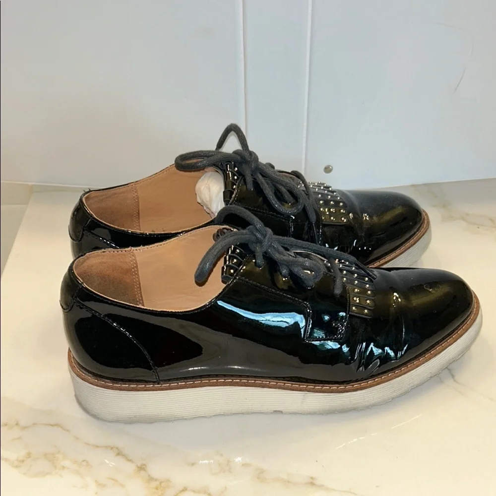 Black Patent Leather Men’s Lace-Up Oxford with Stud Detail